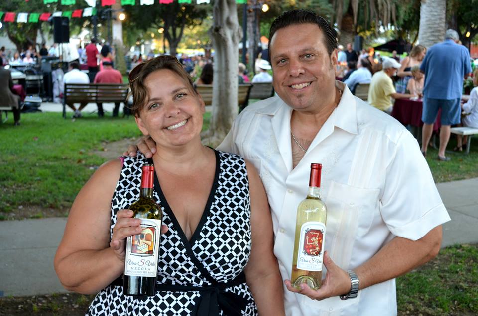Becky y Ramon Sandoval, Fundadores de Vino con Amigos